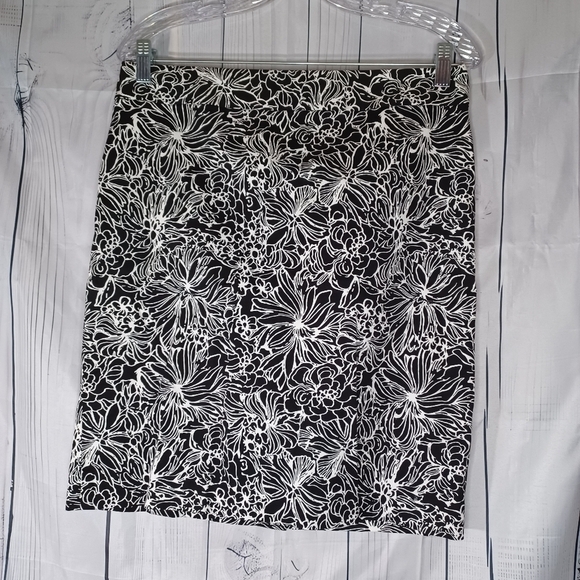 Talbots Dresses & Skirts - Talbots Floral Black and White Women's Pencil Preppy Skirt